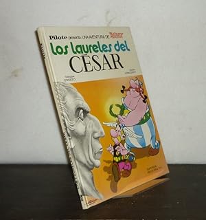 Bild des Verkufers fr Los laureles del Cesar. Guion de Goscinny. Ilustraciones de Uderzo. (= Una aventura de Asterix, Vol. 18). zum Verkauf von Antiquariat Kretzer