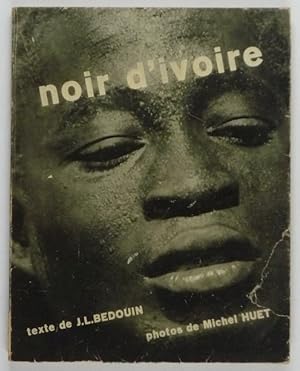 Noir d'ivoire.