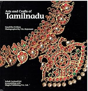 Image du vendeur pour Arts and Crafts of Tamilnadu (Living Traditions of India) mis en vente par Libreria sottomarina - Studio Bibliografico