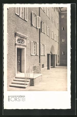 Ansichtskarte München-Moosach, Aus der schönen Borstei, Aufgang zur Bibliothek und zum Kindergart...