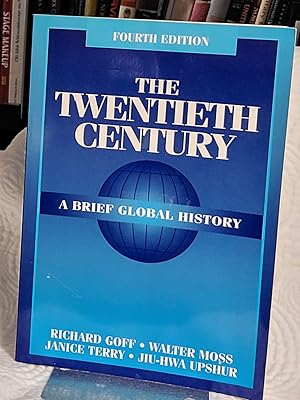 Image du vendeur pour The Twentieth Century: A Brief Global History mis en vente par the good news resource
