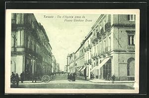 Cartolina Taranto, Via d`Aquinio presa da Piazza Giordano Bruno