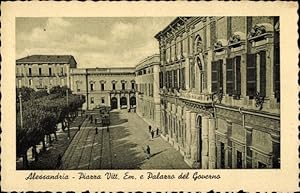 Bild des Verkufers fr Ansichtskarte / Postkarte Alessandria Piemonte, Piazza Vitt. Em. e Palazzo del Governo zum Verkauf von akpool GmbH