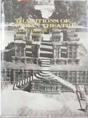 Immagine del venditore per Traditions of Indian Theatre venduto da SEATE BOOKS