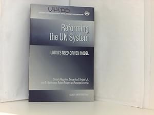 Bild des Verkufers fr Reforming the Un System:UNIDOs Need Driven Model (Nijhoff Law Specials, Volume 49, Band 49) zum Verkauf von Book Broker