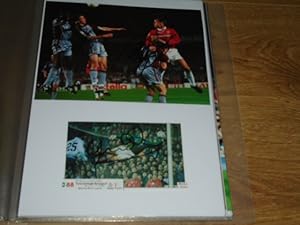 Collection of 44 Autographed Magazine Photos of Manchester United Players of the Alex Ferguson Er...