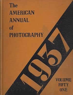 Imagen del vendedor de The AMERICAN ANNUAL of PHOTOGRAPHY 1937 & 1939. - 2 VOLUMES a la venta por ART...on paper - 20th Century Art Books