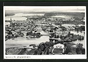 Ansichtskarte Schwerin i / Mecklb., Ortsansicht vom Flugzeug aus