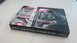 Imagen del vendedor de Does Foreign Aid Really Work? a la venta por BoundlessBookstore