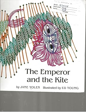 Immagine del venditore per The Emperor and the Kite venduto da TuosistBook