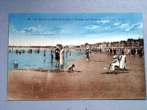 Image du vendeur pour Carte Postale Ancienne - LA BAULE-sur-MER (Loire-Inf). La Plage vers l'hermitage et le Casino. mis en vente par JOIE DE LIRE