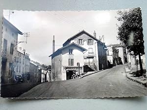 Seller image for Carte Postale photographique Semi Moderne des annes 50 - COURS ( RHONE) - Place de la Bouverie - Rue de Thel. for sale by JOIE DE LIRE