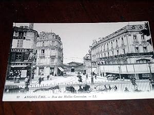 Image du vendeur pour Carte Postale Ancienne - 27 - ANGOULEME - Rue des Halles Centrales. LL. mis en vente par JOIE DE LIRE