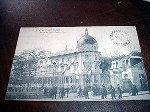 Bild des Verkufers fr Carte Postale Ancienne - SAINT-CLOUD.- Entre du Parc - Le Pavillon Bleu zum Verkauf von JOIE DE LIRE