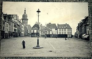 Bild des Verkufers fr Carte Postale ancienne (22) - LAMBALLE. La Place. zum Verkauf von JOIE DE LIRE