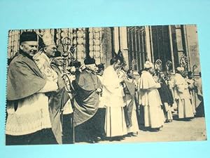 Image du vendeur pour Carte Postale Ancienne - 1621 - Saint Jean Berchmans. 1921. Louvain. Ftes du Troisime Centenaire. Reliques suivies par les Evques et par les Abbs-Mitrs. mis en vente par JOIE DE LIRE