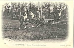 Bild des Verkufers fr Carte Postale Ancienne - 464 - PARIS SPORTIF - Courses d'Auteuil, Saut du brock. zum Verkauf von JOIE DE LIRE