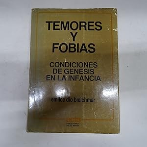 Seller image for TEMORES Y FOBIAS. CONDICIONES DE GENESIS EN LA INFANCIA. for sale by Librera J. Cintas