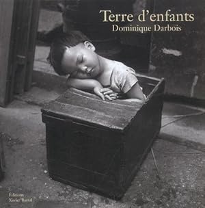 Seller image for Terre d'enfants for sale by Chapitre.com : livres et presse ancienne