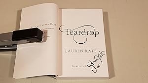 Immagine del venditore per Teardrop: Signed(Arc) venduto da SkylarkerBooks