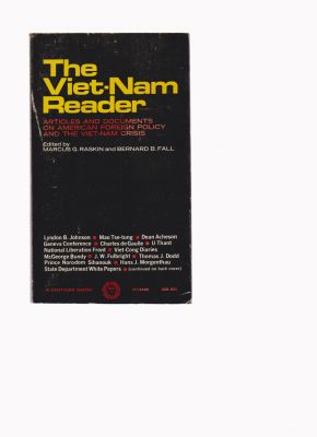 Bild des Verkufers fr The Viet-Nam Reader zum Verkauf von Robinson Street Books, IOBA