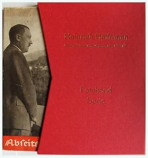 Bild des Verkufers fr Hitler Abseits vom Alltag zum Verkauf von Entelechy Books