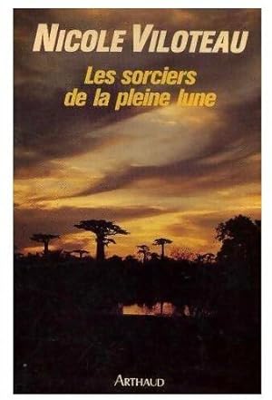 Seller image for Les sorciers de la pleine lune - Nicole Viloteau for sale by Book Hémisphères