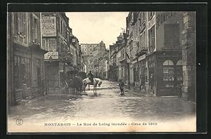 Ansichtskarte Montargis, Crue de 1910, La Rue de Loing inondée, Strassenpartie bei Hochwasser