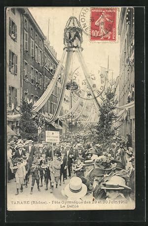 Ansichtskarte Tarare, Turnfest / Fete Gymnastique des 29 et 30 Juin 1912, Le Défilé, Gruppe im Fe...