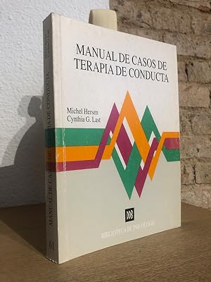 Seller image for Manual de casos de terapia de conducta. for sale by Librera Miau