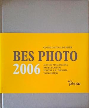 Imagen del vendedor de BES PHOTO 2006. a la venta por Livraria Castro e Silva