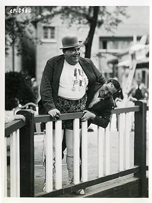 "Karl ETLINGER et Pierre FRESNAY" Lors du tournage du film "ZUM GOLDENEN ANKEN" réalisé par Alexa...