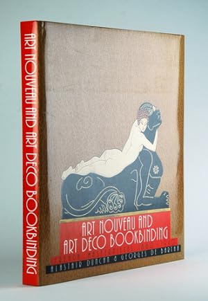 Bild des Verkufers fr Art Nouveau and Art Deco Boobinding. French Masterpieces 1880-1940. Preface by Priscilla Juvelis. zum Verkauf von Bibliographica Christian Hflich