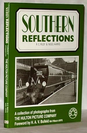 Image du vendeur pour Southern Reflections: A Collection of Photographs from the Hulton Picture Company (Reflections) mis en vente par James Hulme Books