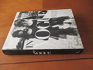 Bild des Verkufers fr In Vogue: An Illustrated History of the World's Most Famous Fashion Magazine zum Verkauf von Arroyo Seco Books, Pasadena, Member IOBA