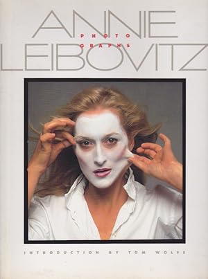 Immagine del venditore per Annie Leibovitz Photographs venduto da Heights Catalogues, Books, Comics