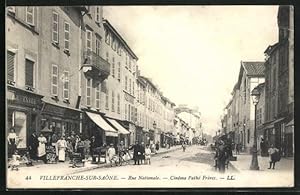 Carte postale Villefranche-sur-Saône, Rue Nationale, Cinéma Pathé Frères