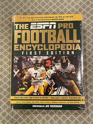 Immagine del venditore per The ESPN Pro Football Encyclopedia venduto da Antiquarian Book Company