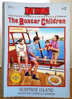 Imagen del vendedor de Surprise Island (The Boxcar Children #2) a la venta por MARIE BOTTINI, BOOKSELLER