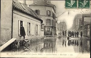 Ansichtskarte / Postkarte Levallois Perret Hauts de Seine, La Crue de la Seine 1910, Rue Gide