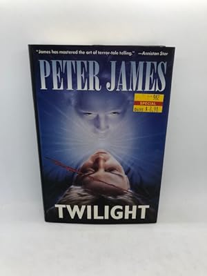 Immagine del venditore per Twilight venduto da For the Love of Used Books