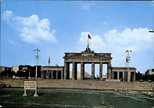 Ansichtskarte / Postkarte Berlin Tiergarten, Berliner Mauer, Brandenburger Tor