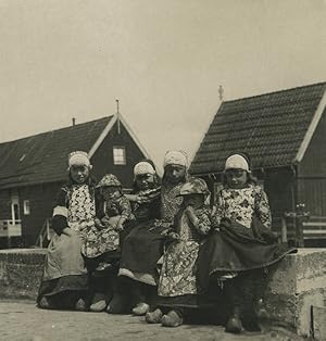 Netherlands Marken Young Girls Old NPG Stereoview Photo 1900