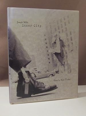 Seller image for Joseph Mills : Inner City. Essay von Anne Tucker. for sale by Dieter Eckert