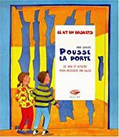 Bild des Verkufers fr Pousse La Porte. 22 Jeux Et Activits Pour Dcouvrir Une glise zum Verkauf von RECYCLIVRE