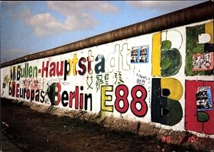 Ansichtskarte / Postkarte Berlin Mitte, Mauer mit Graffiti