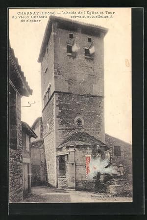 Carte postale Charnay, Abside de l'Eglise et Tour du vieux Chateau servant actuellement de clocher