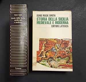 Smith Denis Mack. Storia della Sicilia medievale e moderna. Laterza. 1970 - I. Con cofanetto