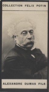 Photographie de la collection Félix Potin (4 x 7,5 cm) représentant : Alexandre Dumas fils. Début...