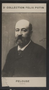 Photographie de la collection Félix Potin (4 x 7,5 cm) représentant : Léon-Germain Pelouse, peint...